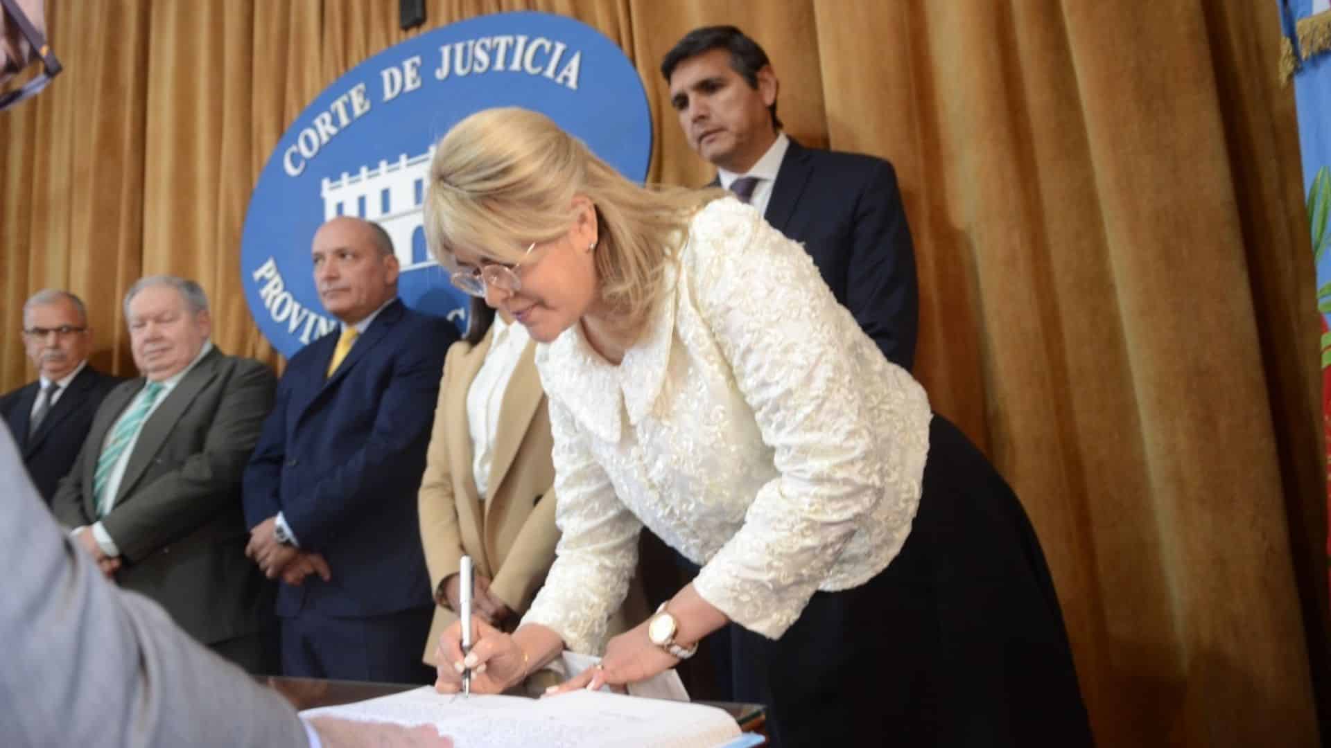 Nueva integrante de la Corte de Justicia Verónica Saldaño asumió como