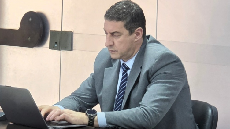 VÃctor FIGUEROA