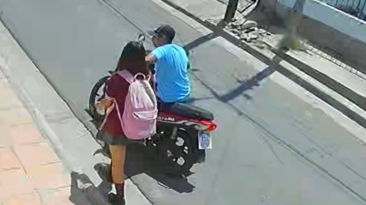 Arrebato en moto